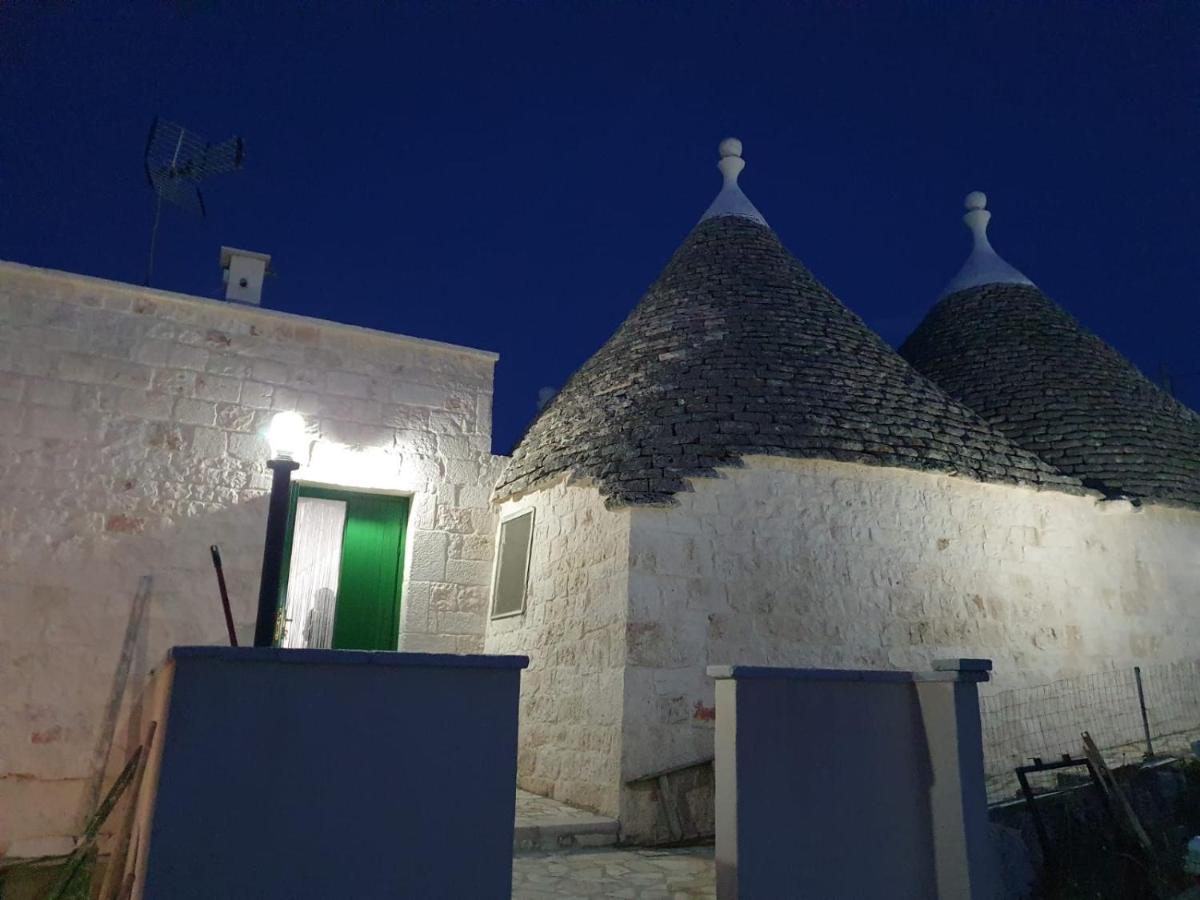 Trullo Le Tre Sorelle Cisternino Eksteriør billede