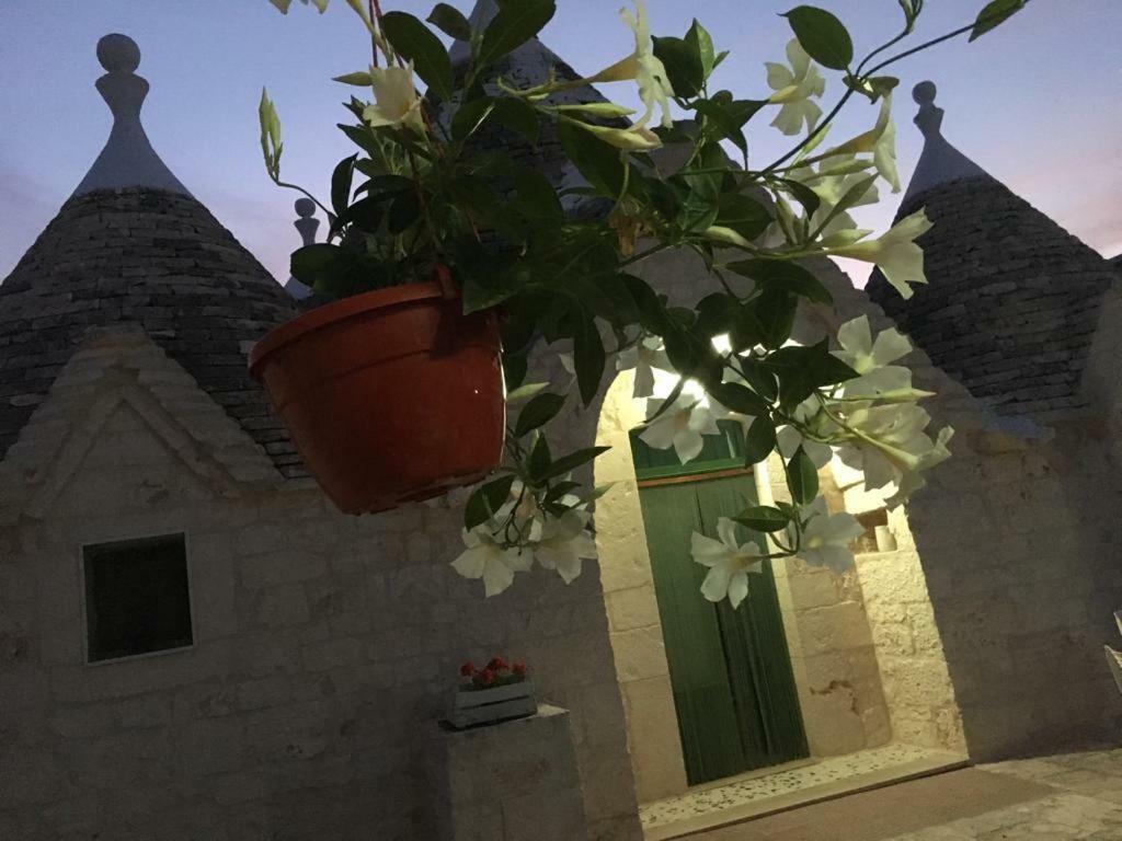 Trullo Le Tre Sorelle Cisternino Eksteriør billede